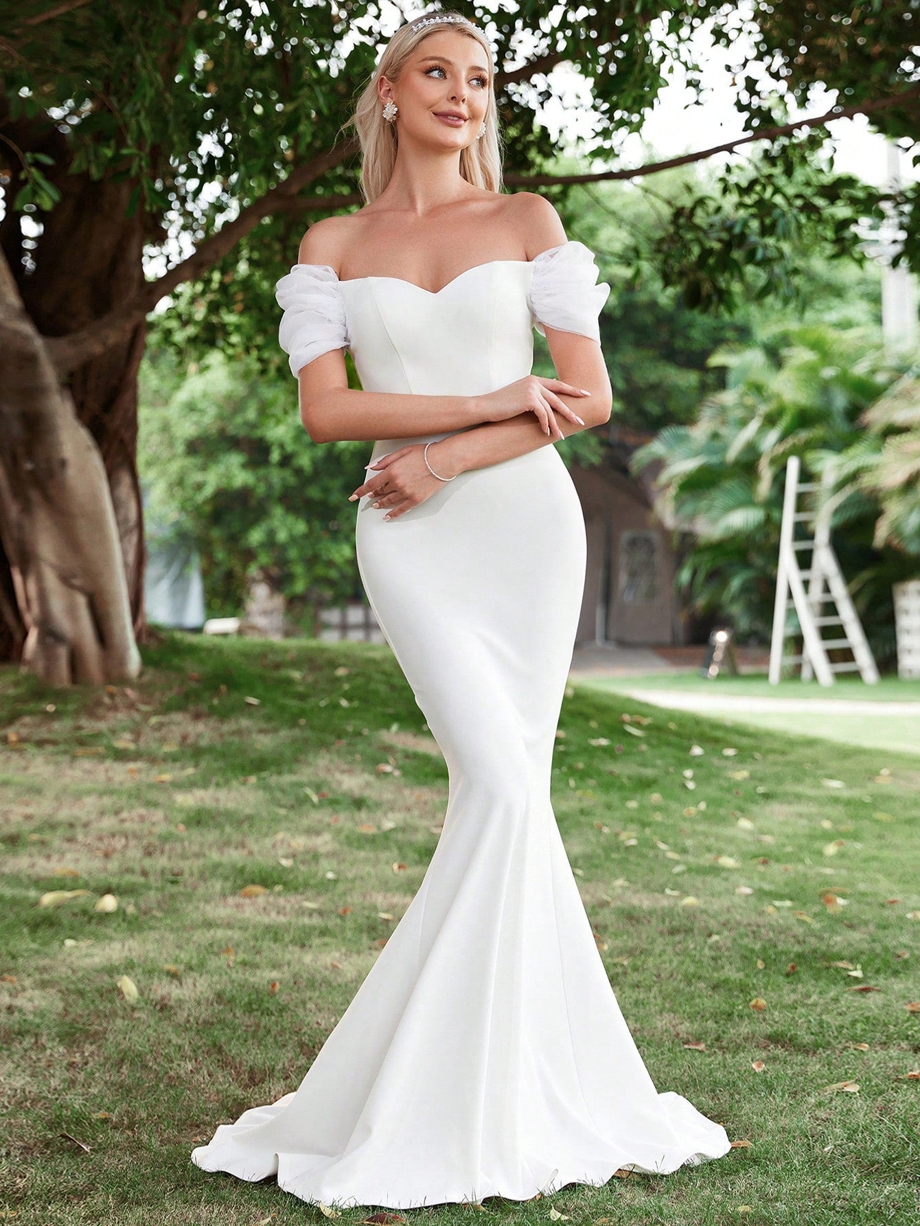 Off Shoulder Mermaid Hem Wedding Dress