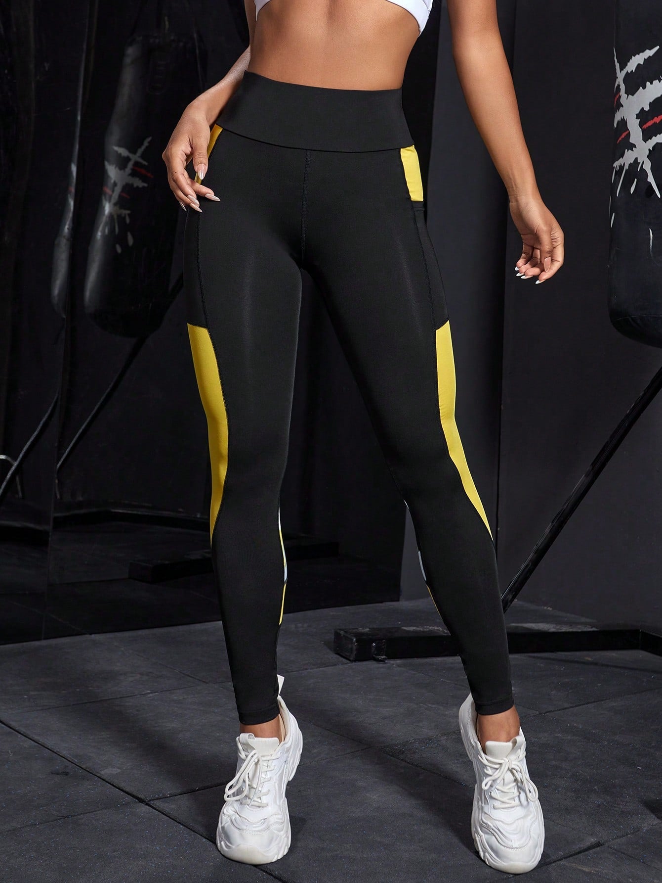 Colorblock Wideband Waist Sports Leggings With Phone Pocket