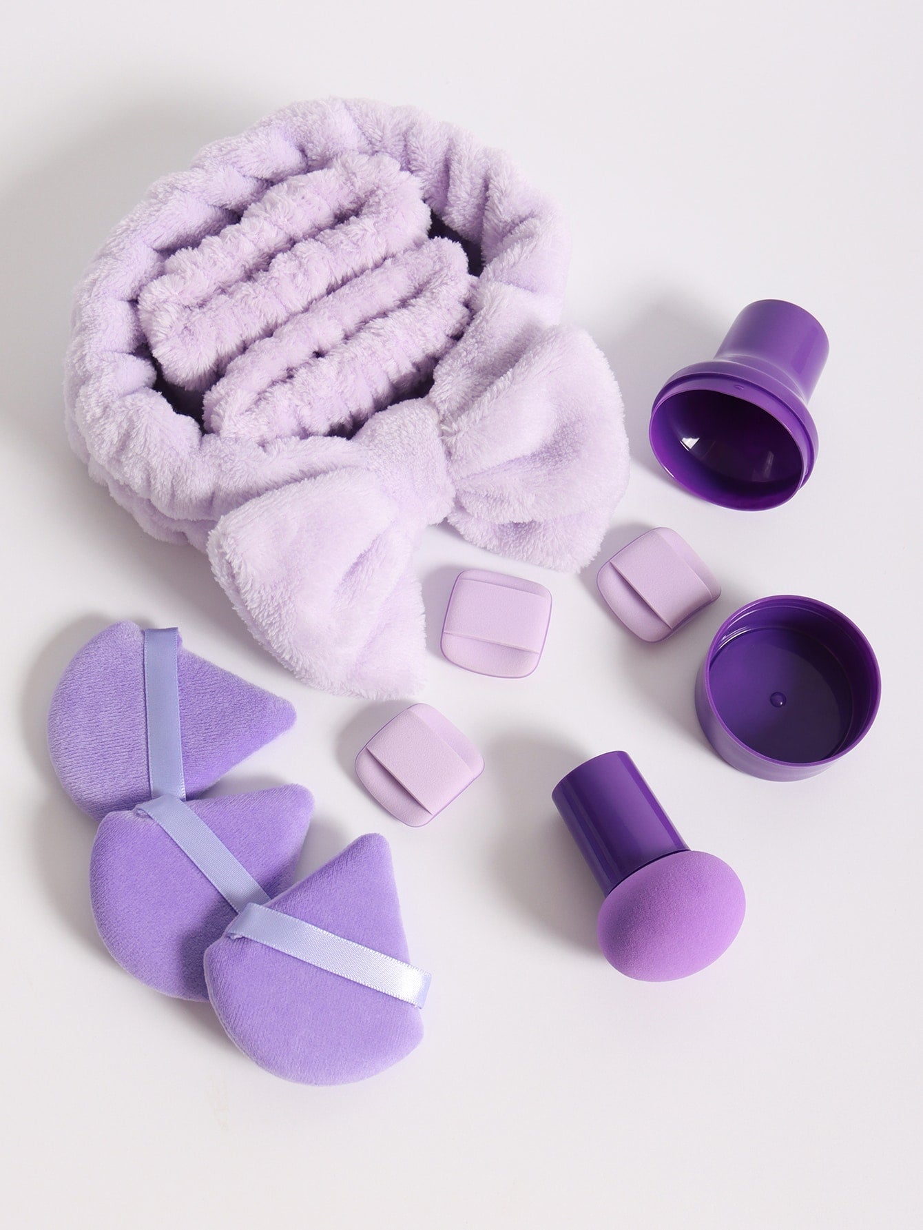 Makeup Sponge Set (10pcs) Includes 3pcs Triangle Loose Powder Puffs, 1pc Bowknot Headband, 2pcs Wristband, 3pcs Mini Air Cushion Puffs And 1pc Mushroom Shaped Blender Sponge. These Multicolor Make-up Sponges Can Be Used With Liquid, Cream And Powder Produ