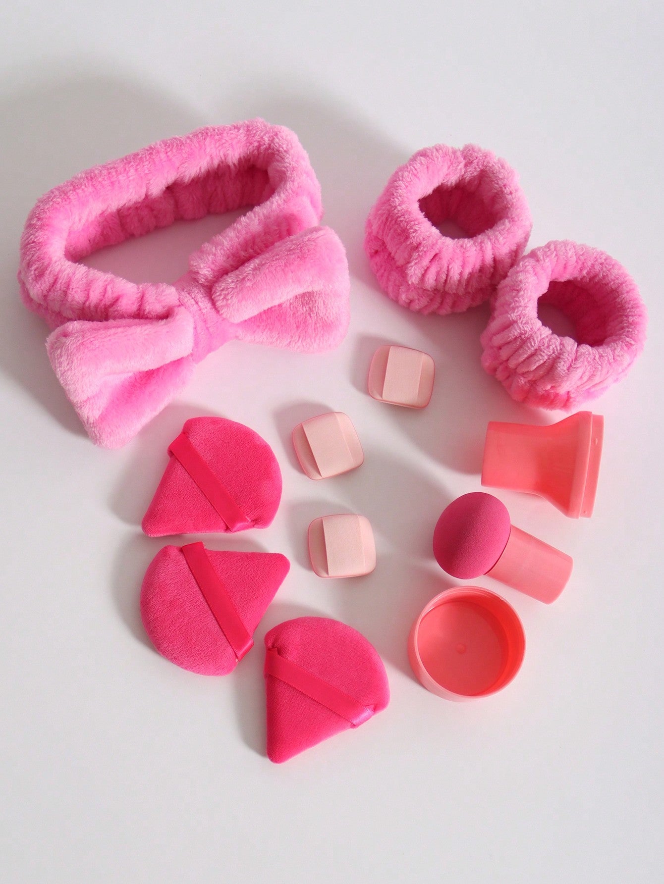 Makeup Sponge Set (10pcs) Includes 3pcs Triangle Loose Powder Puffs, 1pc Bowknot Headband, 2pcs Wristband, 3pcs Mini Air Cushion Puffs And 1pc Mushroom Shaped Blender Sponge. These Multicolor Make-up Sponges Can Be Used With Liquid, Cream And Powder Produ