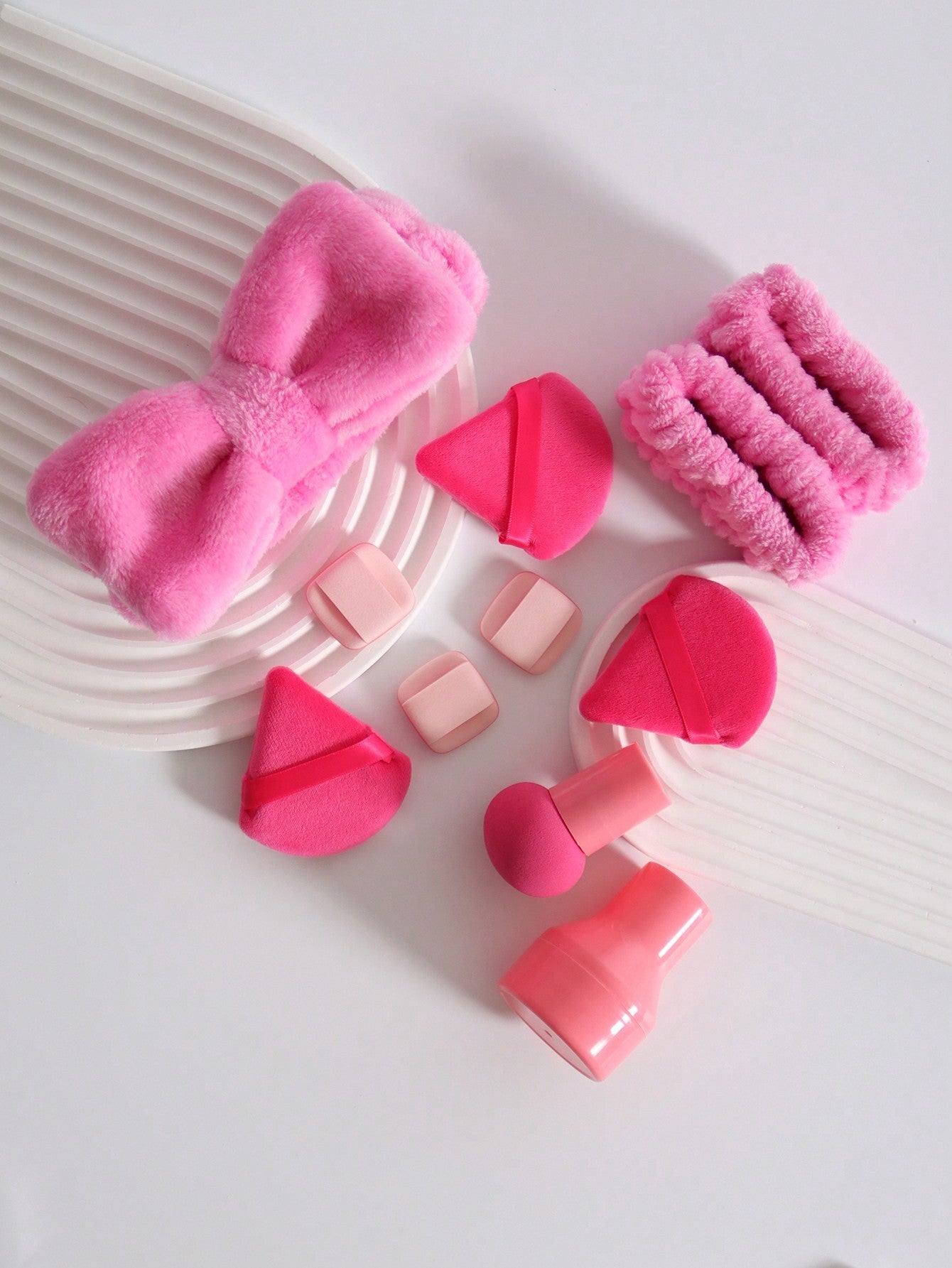 Makeup Sponge Set (10pcs) Includes 3pcs Triangle Loose Powder Puffs, 1pc Bowknot Headband, 2pcs Wristband, 3pcs Mini Air Cushion Puffs And 1pc Mushroom Shaped Blender Sponge. These Multicolor Make-up Sponges Can Be Used With Liquid, Cream And Powder Produ