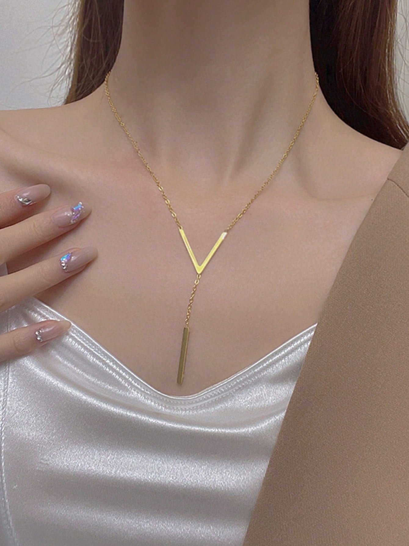 1pc V-shape Bar Pendant Minimalist Necklace For Women, Unique Sweater Chain For Collarbone