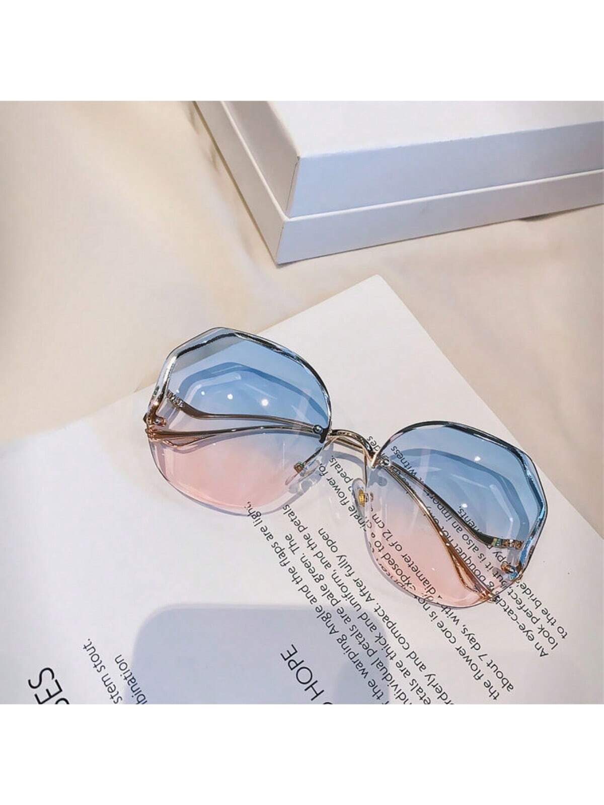 1pc Metal Frameless Rhinestone Cut Edge Men/women Sunglasses New Version Square Sun Glasses Female Korean Style Trendy Fashionable Vintage Shades For Street Snap Purple Gradient Lens Elegant Uv-resistant Sun Glasses Female Elegant Sunglasses High-level Lo