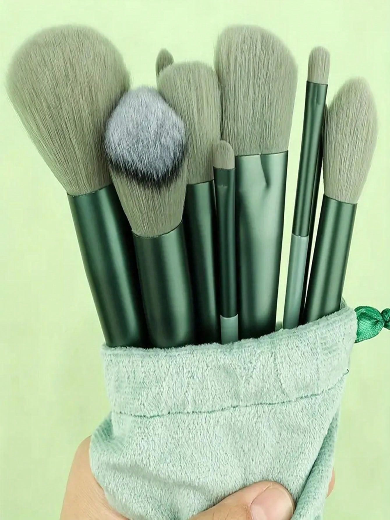 13pcs Makeup brush set 13 makeup brush set plus storage bag Non-shedding eyeshadow brush Soft ultra soft affordable brush Super soft non-shedding Beginner makeup artist 13 set brush Eyeshadow brush Contouring brush Makeup set Eyeshadow brush Soft makeup b