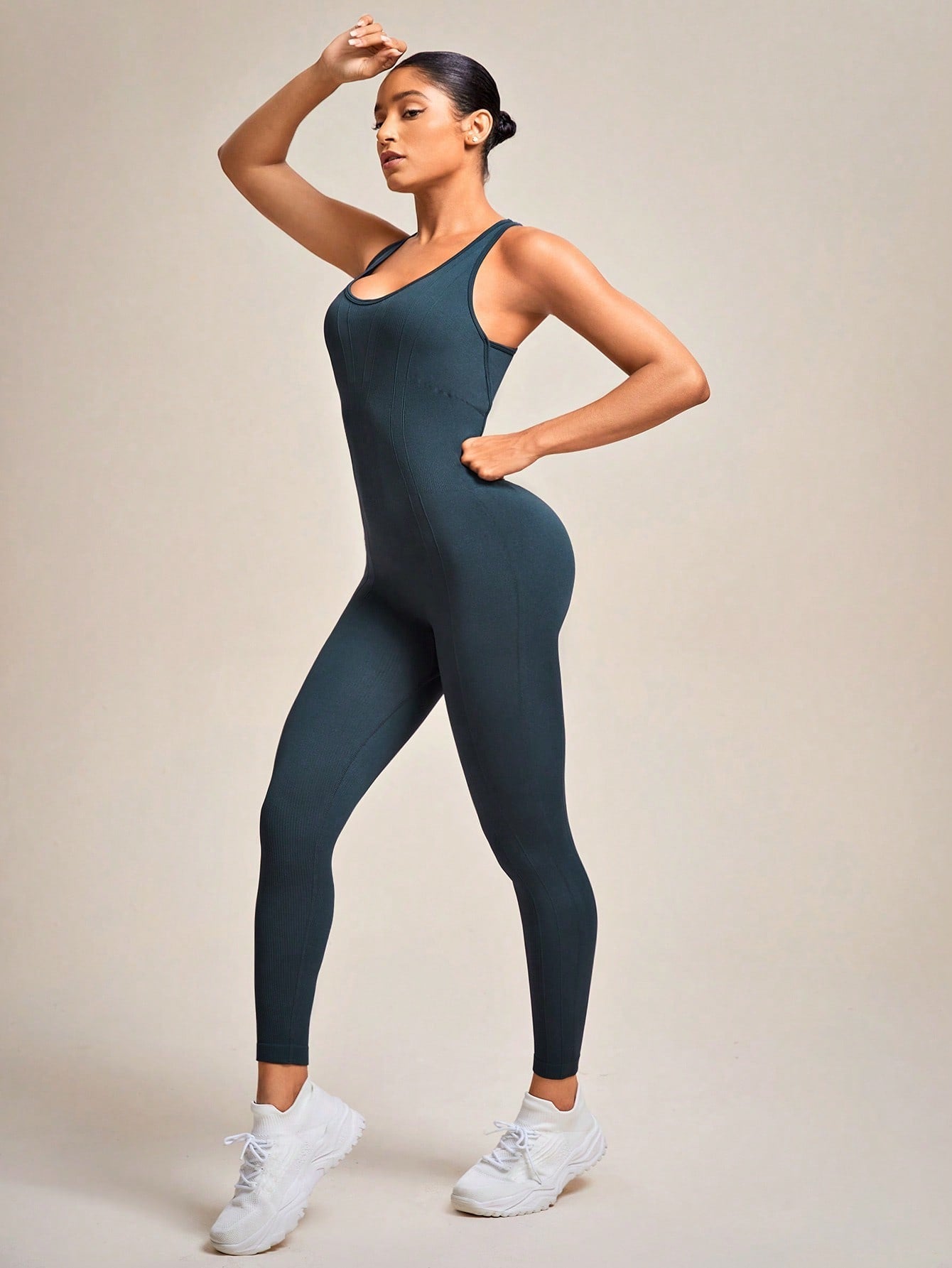 Seamless Thumbholes Sports Jacket & Jumpsuit Set cropped jacket