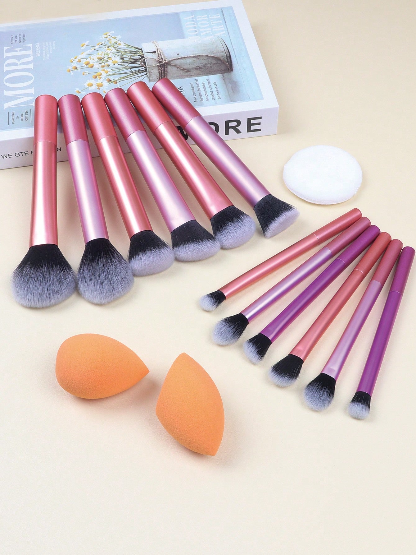 15pcs Multi-functional Makeup Brush Set Including Large Powder Brush, Blush Brush, Contour Brush, Foundation Brush, Concealer Brush, Eyeshadow Brush, Smudge Brush, Nose Shadow Brush, Blending Brush, Highlight Brush And More + 1pc Diagonal Cut Beauty Spong