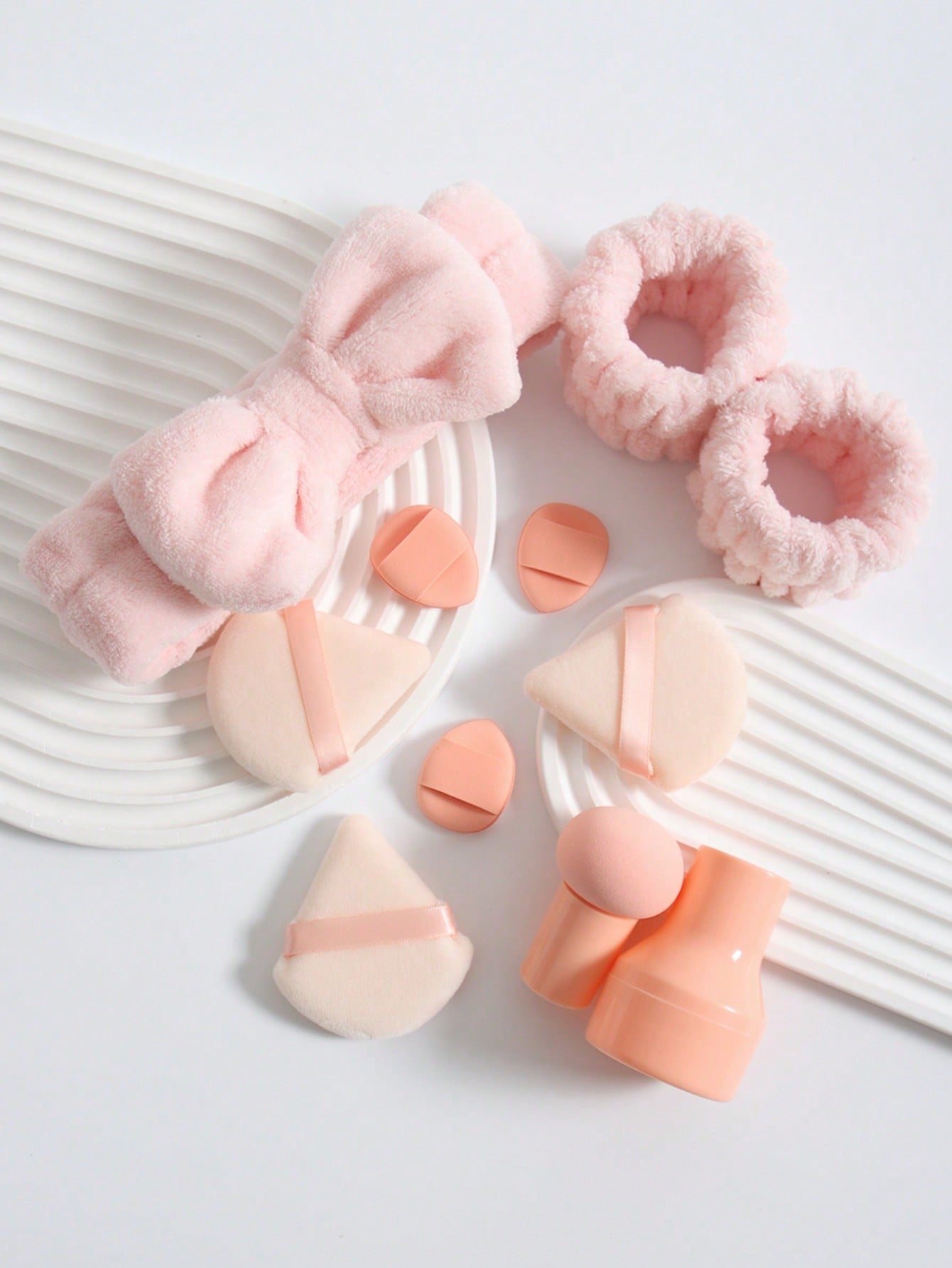 Makeup Sponge Set (10pcs) Includes 3pcs Triangle Loose Powder Puffs, 1pc Bowknot Headband, 2pcs Wristband, 3pcs Mini Air Cushion Puffs And 1pc Mushroom Shaped Blender Sponge. These Multicolor Make-up Sponges Can Be Used With Liquid, Cream And Powder Produ