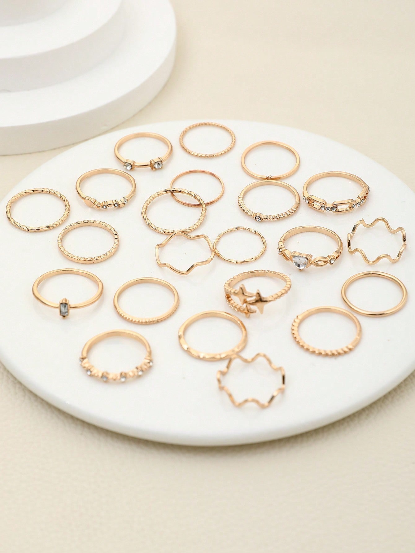 28pcs/set Fashionable Ring Set With Heart Shaped Design, Geometric Style And Bohemian Element Accent