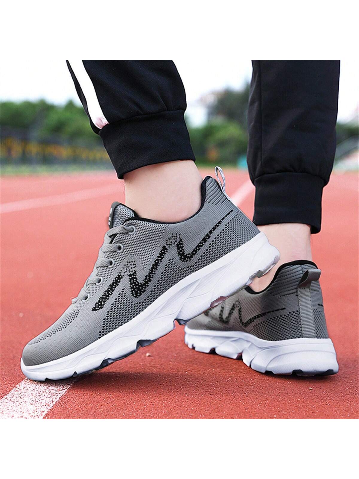 2023 New Arrivals Wholesale Men'S Plus Size Sport Shoes, Breathable Mesh Fashionable Thick-Soled Couples Running Shoes Suitable For Road Running, On Sale