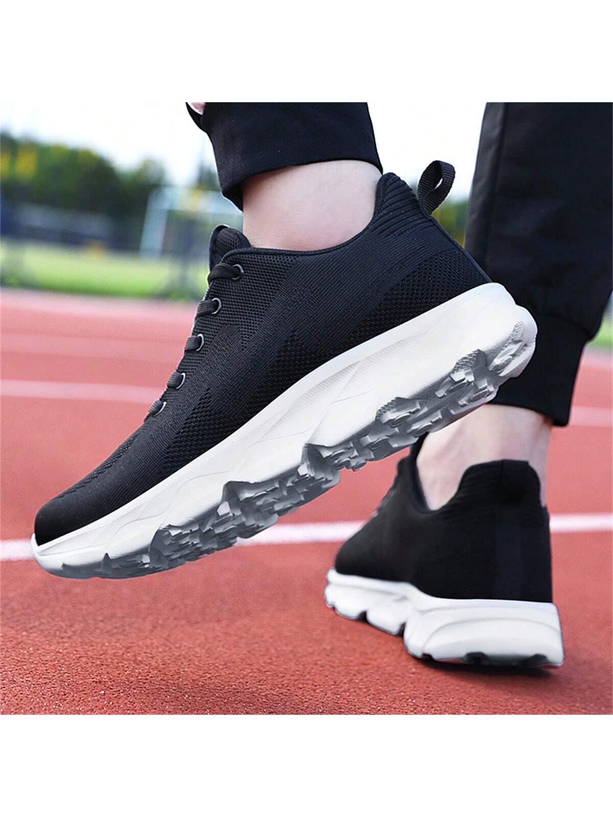 2023 New Arrivals Wholesale Men'S Plus Size Sport Shoes, Breathable Mesh Fashionable Thick-Soled Couples Running Shoes Suitable For Road Running, On Sale