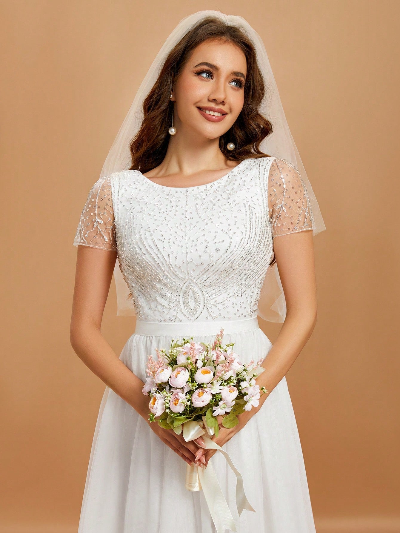 Women's Round Neck Short Sleeve Embroidery Sequin Long Mesh Wedding Dress