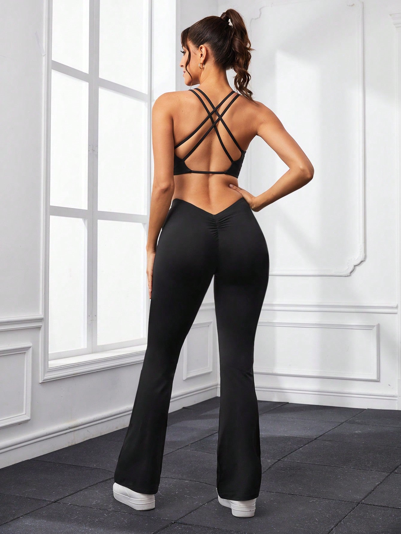 Daily&Casual Women'S Cross Strap Backless Sports Bra And Leggings Set